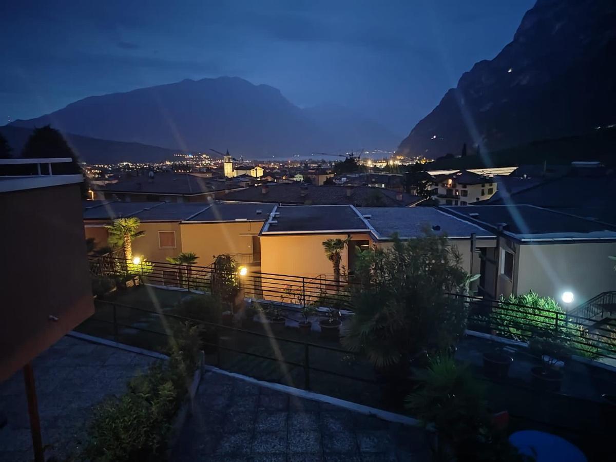 Appartamento Peppino Mit Seeblick Und Pool リーヴァ・デル・ガルダ エクステリア 写真